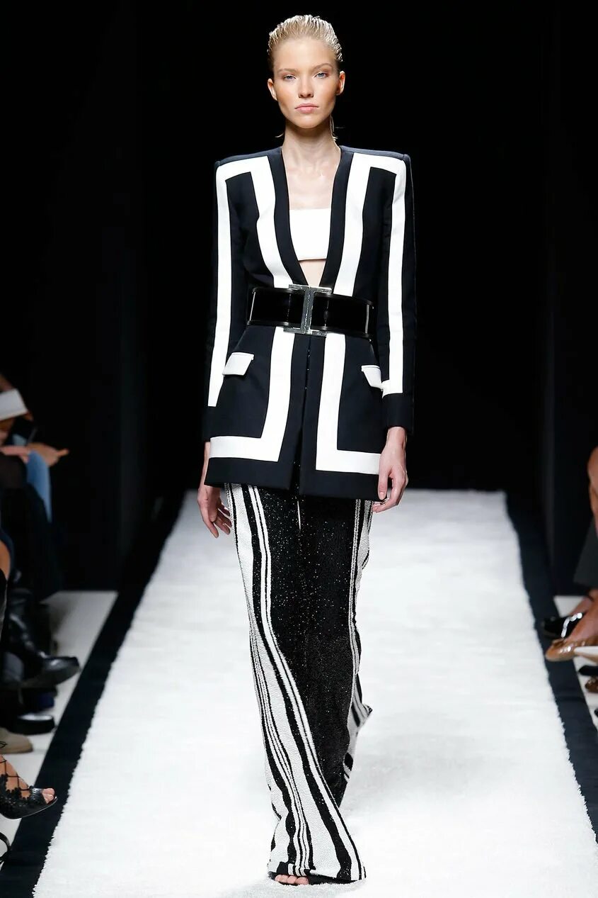 Пьер Бальман одежда. Balmain Spring 2015. Пьер Бальмен коллекции. Балмейн одежда 2015 коллекция. Черный подиум