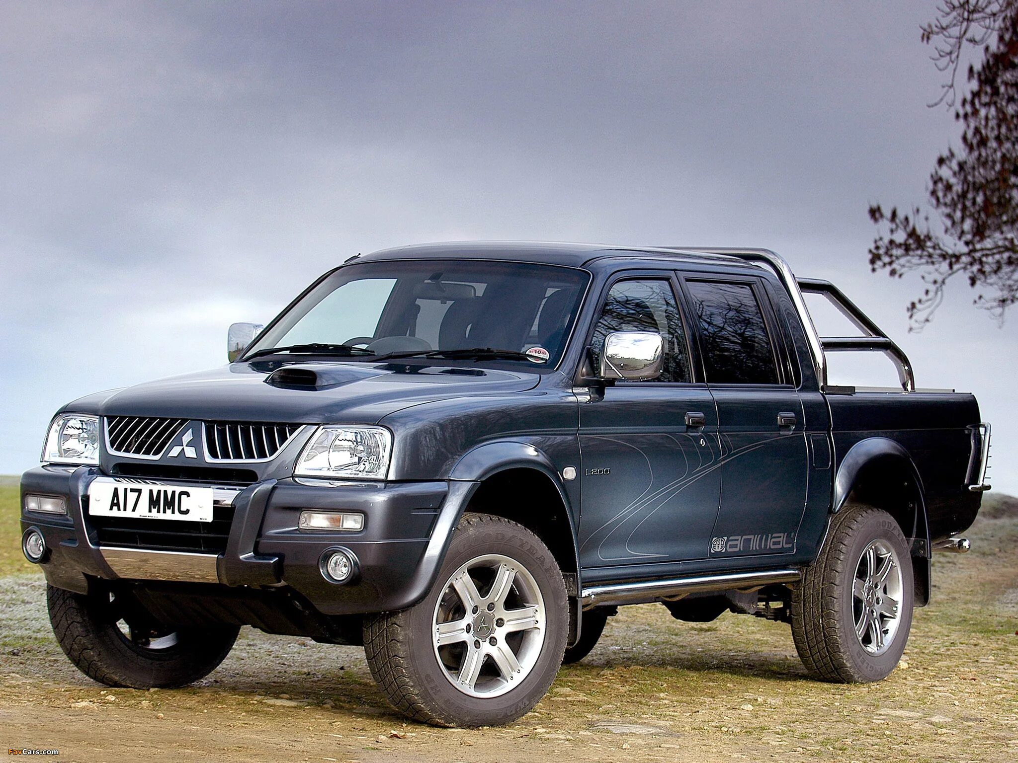 Mitsubishi l200 2005. Митсубиси l200 2005. Л200 Мицубиси 2. Мицубиси л200 2005. Мицубиси л200 2005г.