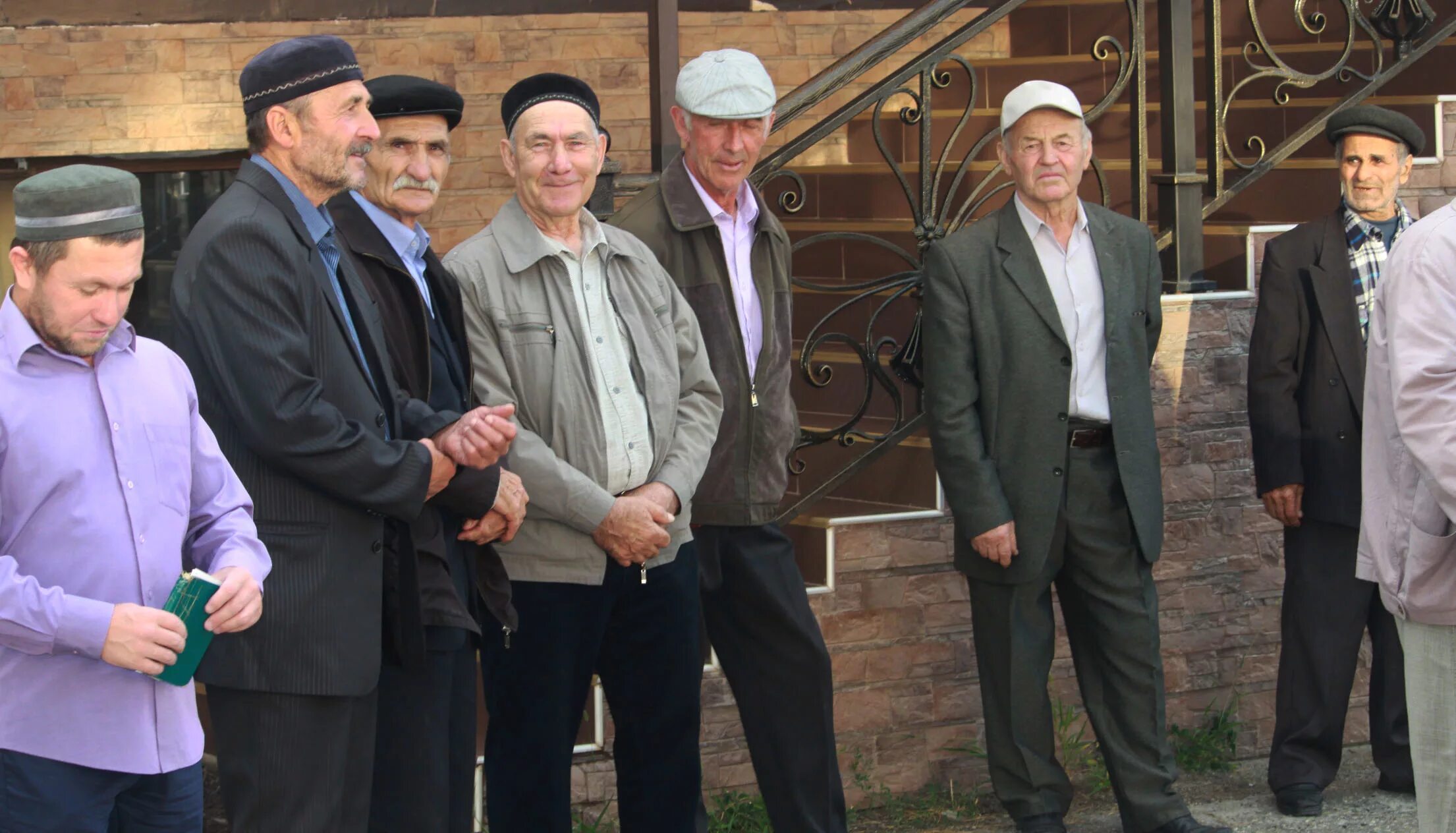 Фатима темирбулатова учкекен. Кондрашова марина кчр ,медногорский. Фатима темирбулатова учкекен. Зайцев глава урупского района. Объявления урупский кчр.