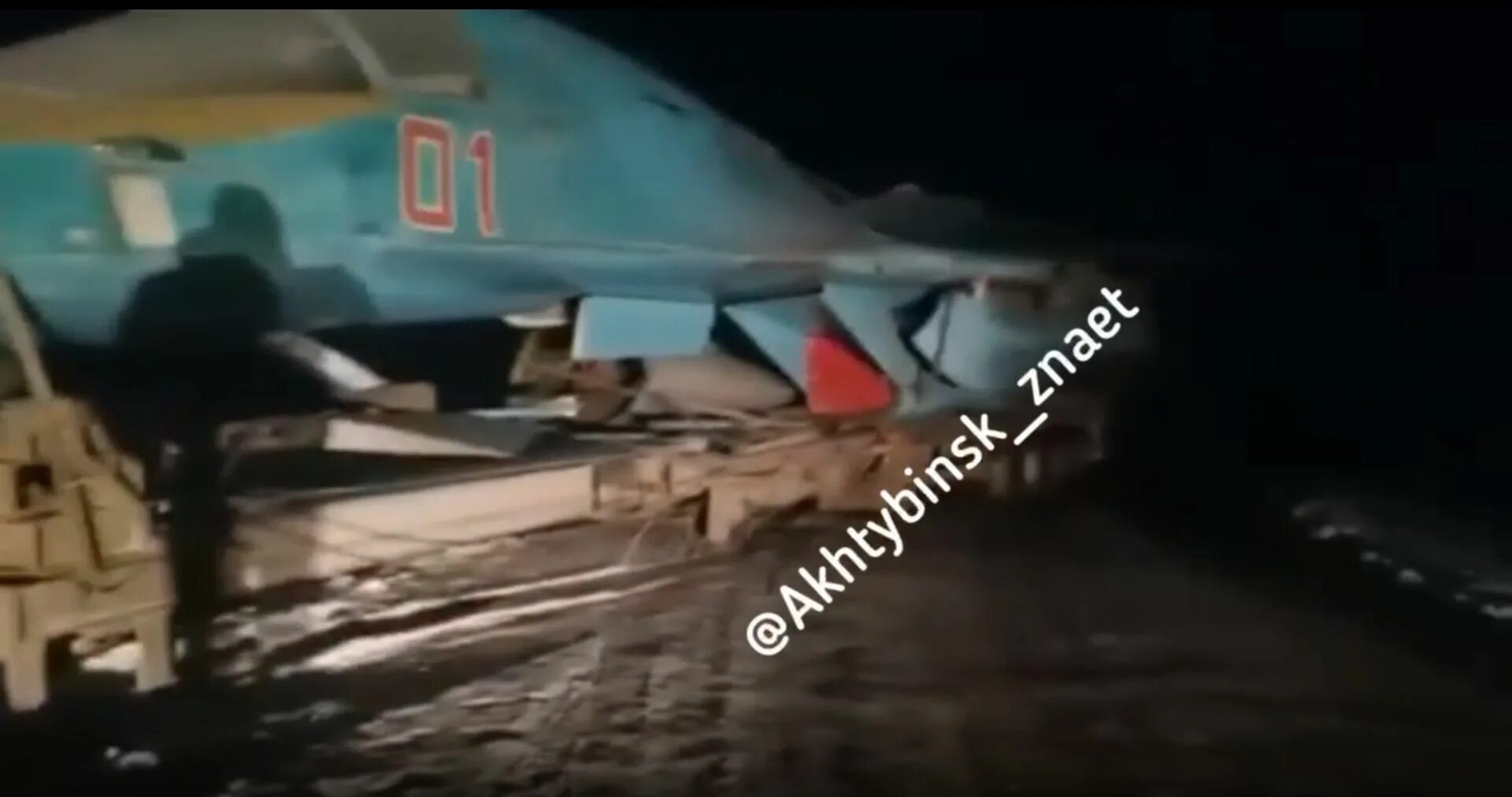 Сгорел су 34. Су-34 Бутурлиновка авария. Су 34 01 красный. Су-34 происшествие в Щелково. Су-34 в Бутурлиновке.