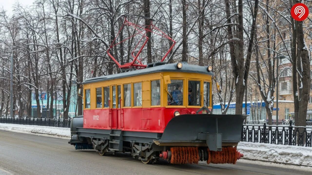 Работа трамвайчиком. Трамвайный вагон снегоочиститель. Тульский трамвай снегоочиститель. Трамвай КТМ-5м3 снегоочиститель. Трамвайный вагон 0431 снегоочиститель СПБ.