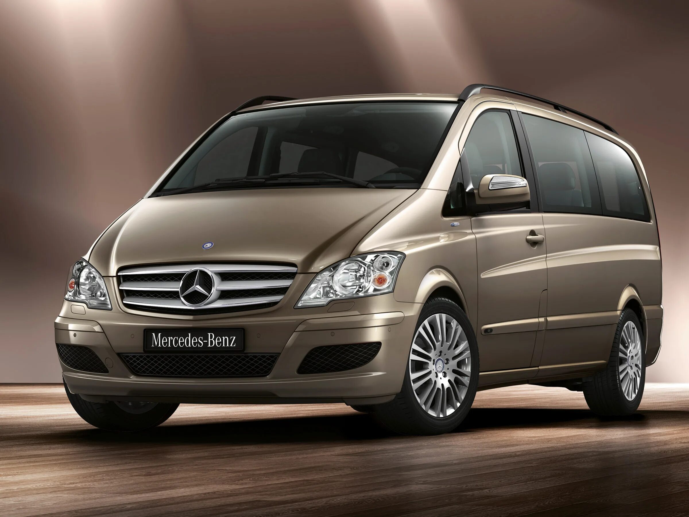 Купить мерседес виано 639. Мерседес Виано 2011. Mercedes-Benz w639. Мерседес Вито Виано. Мерседес Бенц Виано 2009.