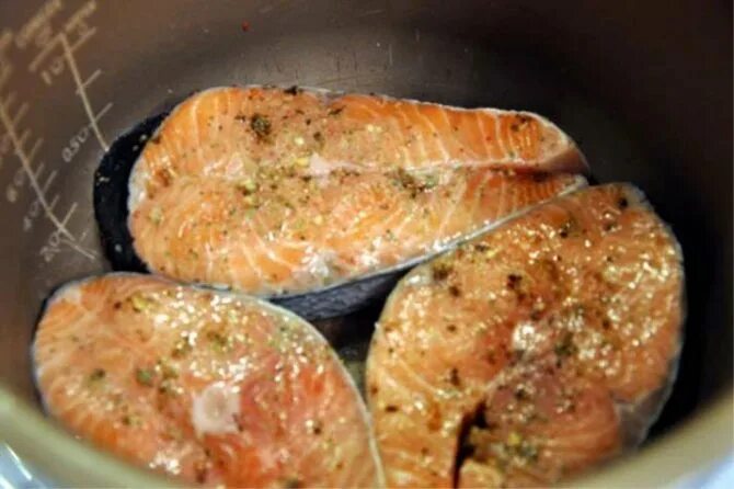 Лосось на пару с овощами. Рыба в цептере. Семга в фольге. Лосось на пару рецепт. Филе семги в мультиварке с овощами.