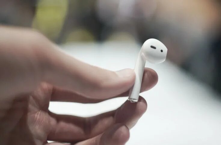 Можно ли сдать беспроводные наушники. Аккумулятор наушники airpods 2. аккумулятор для наушников earpods. батарейка на наушники airpods. airpods 1 аккумулятор наушника.