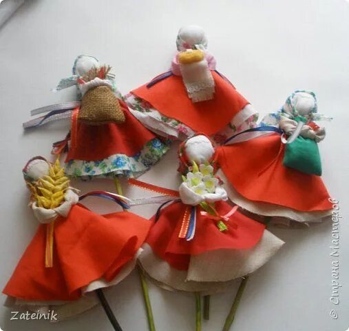 Кукла закрутка мастер класс. Народная кукла россияночка. кукла закрутка. кукла закрутка мастер класс для детей. мастер класс кукла россияночка.