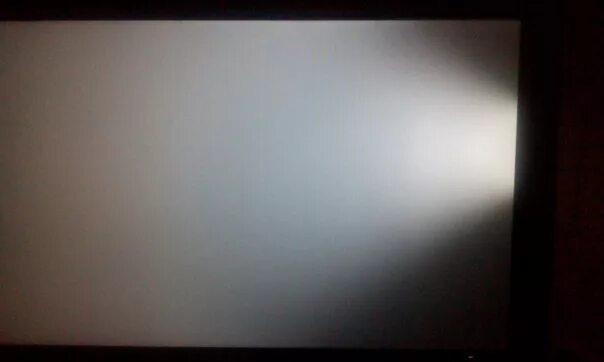 телевизор самсунг темные пятна на экране. Macbook air 2009 подсветка экрана. потемнение экрана ноутбука. сделай затемненный экран. монитор tcl белый.