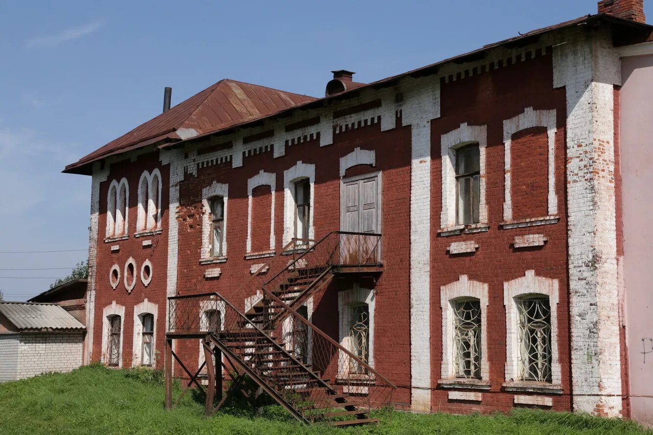 Дома в окуловке новгородской области. Город Окуловка Новгородской области. Городок Окуловка Новгородская. Окуловка Окуловка, Новгородская область. Деревня Окуловка Новгородской области.