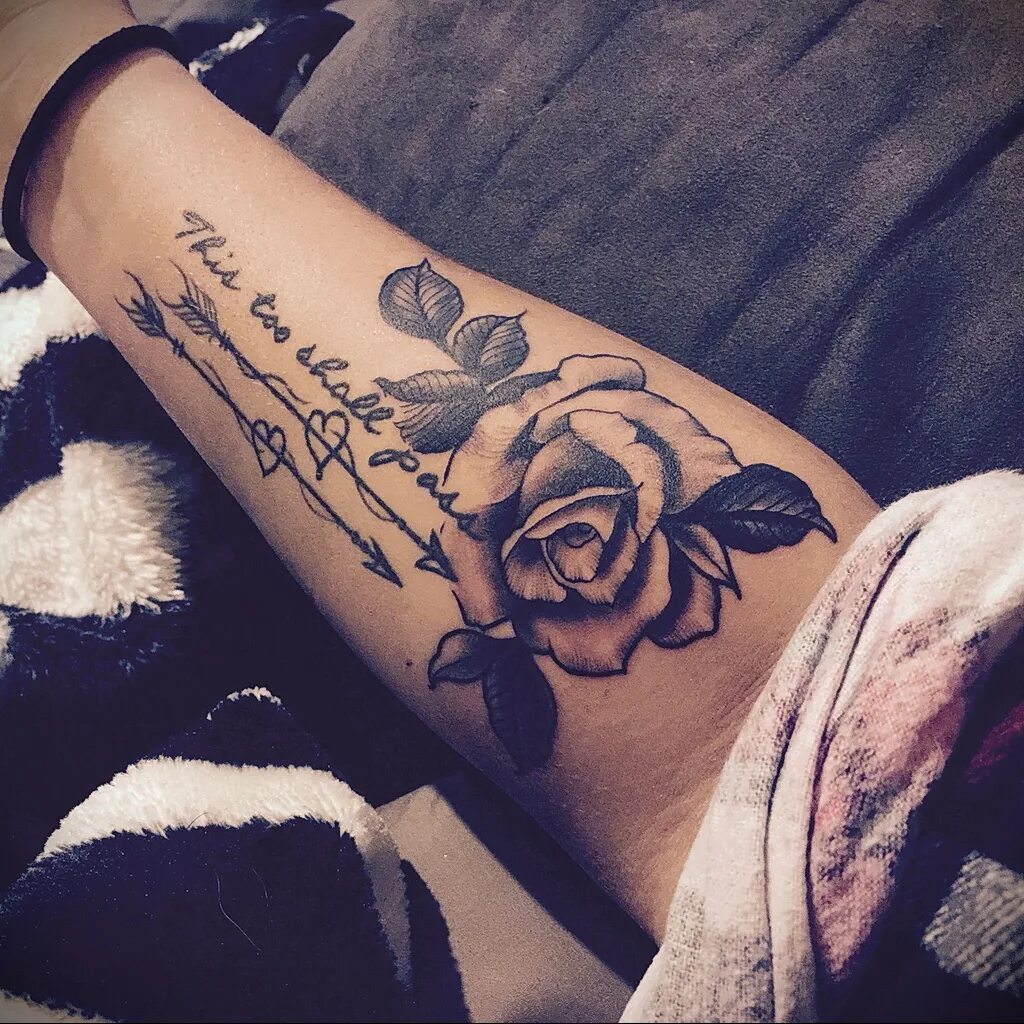 Тату на предпречьедля девушек. Тату для девушек. Тату на руке женские. Тату на предплечье женские цветы. Красивые тату на руке женские.