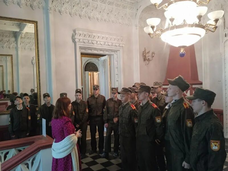 университет третьего возраста. новый слушатель посещал училище довольно. русский 7 класс шмелев. знаменный зал военно исторического музея вво. новый слушатель посещал училище довольно.