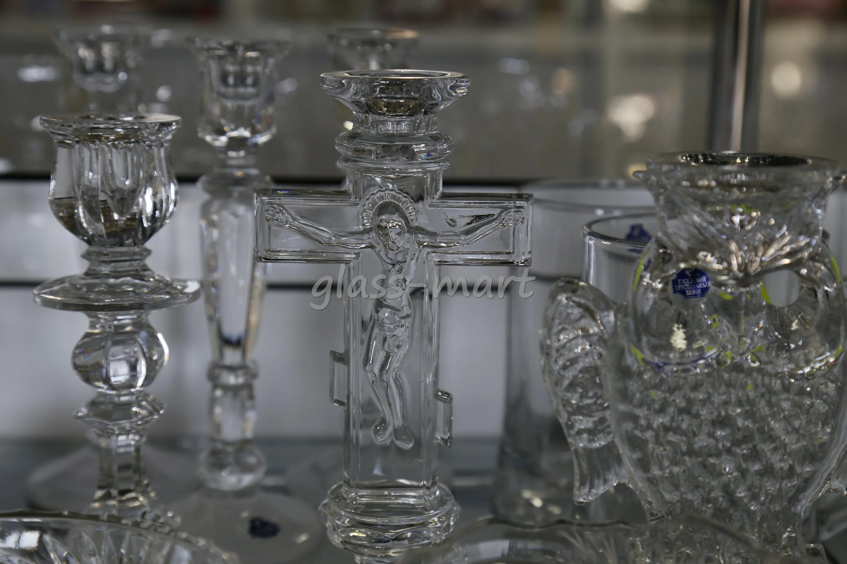 Хрустальное стекло джорджа равенскрофта. Хрустальные бокалы. Современная хрустальная посуда. Хрусталь форум. Хрустальные бокалы.