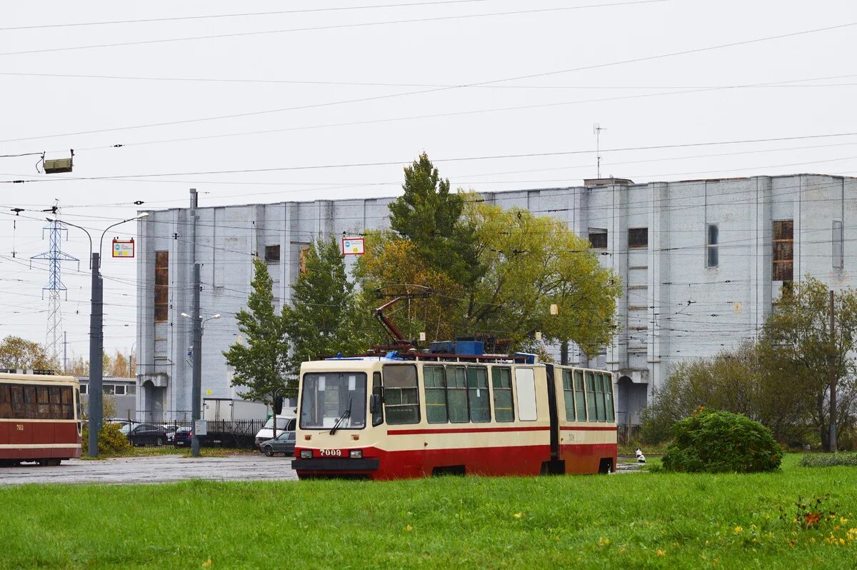 Трамвай салават лвс 86. 71-931ам. Санкт петербург конечные трамвая. 71-931ам. Лвс-97 трамвай.