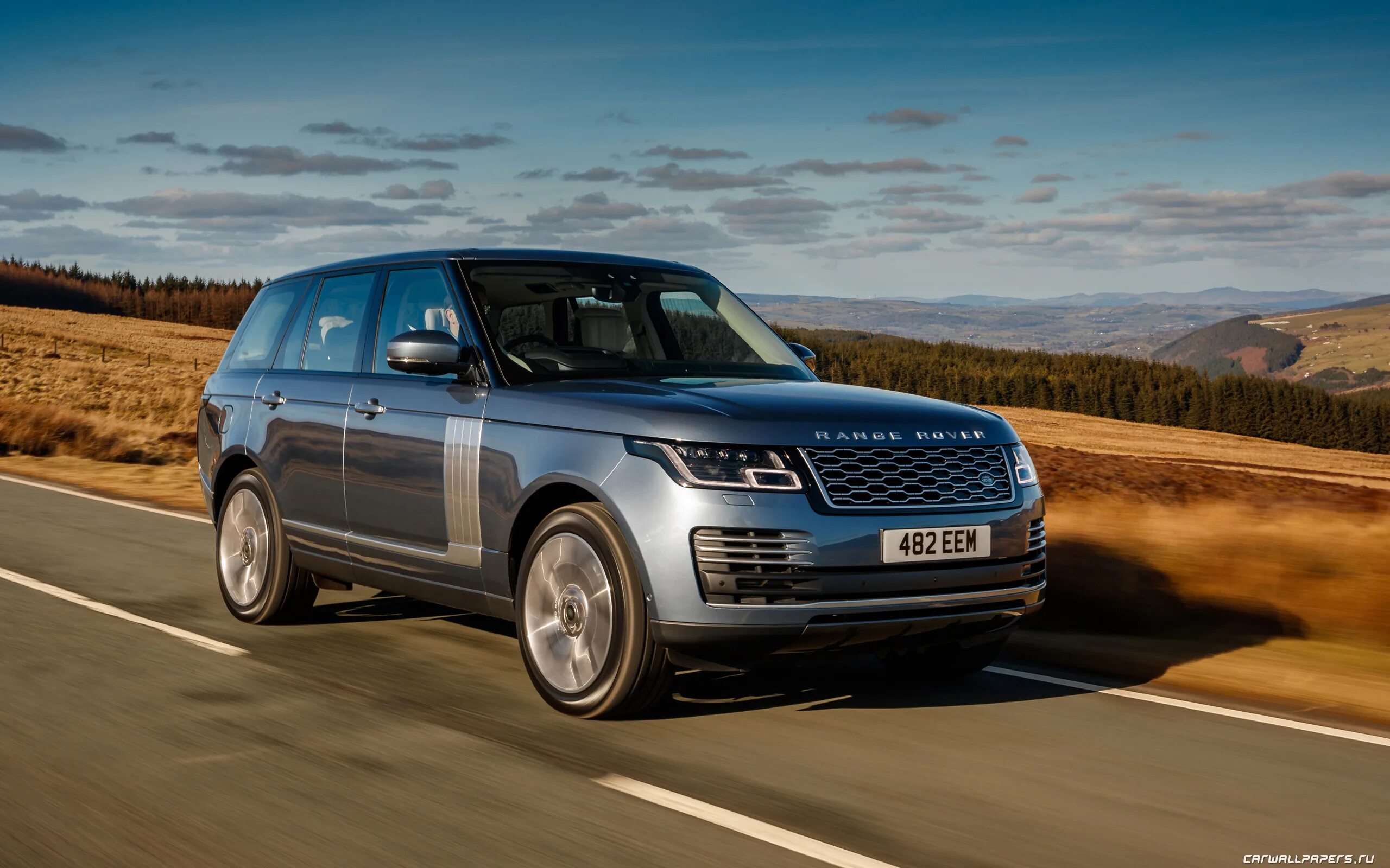 Range 1 7. Рендж ровер phev. Range rover 2010. Range rover sport 2018. Ленд ровер range rover sport 2014.