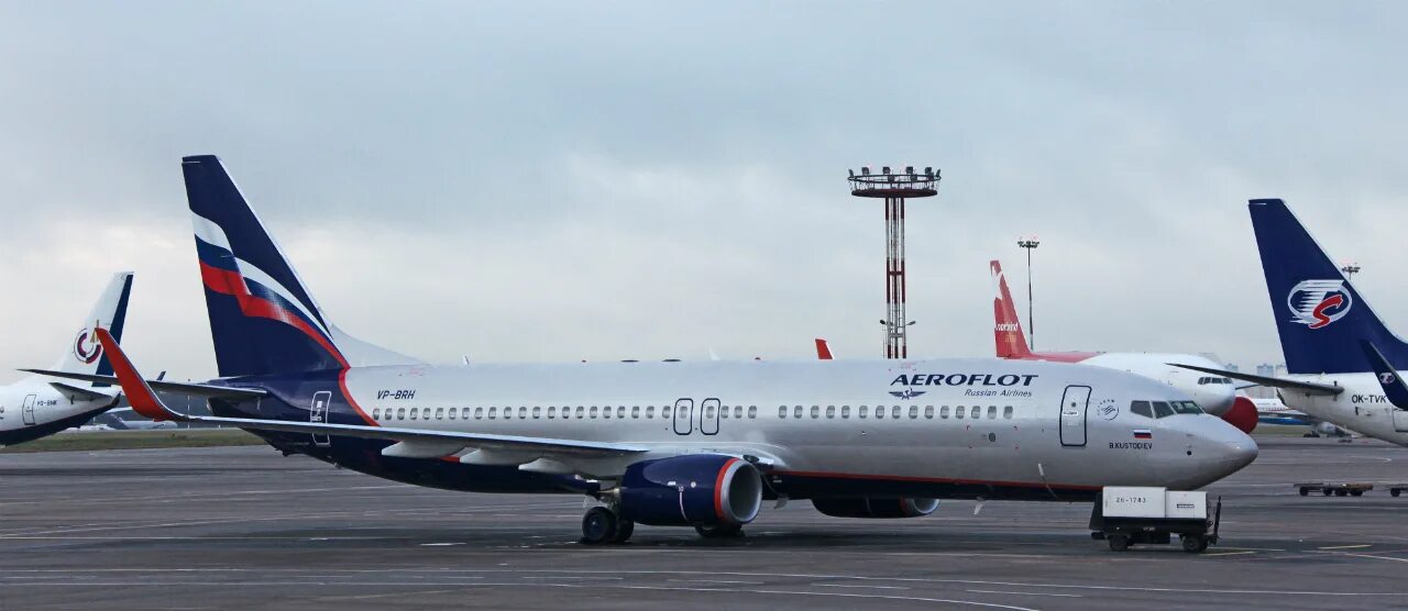 Боинг 737 аэрофлот. Боинг 737-800 аэрофлот. Самолет аэрофлота в 737 800. Боинг 737-800 аэрофлот. Самолет аэрофлота в 737 800.