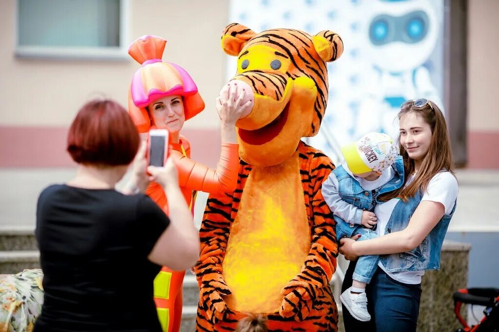 костюмы аниматоров для детей. детский аниматор краснодар. костюм черепашки ниндзя для аниматора. аниматор краснодарский. аниматоры.