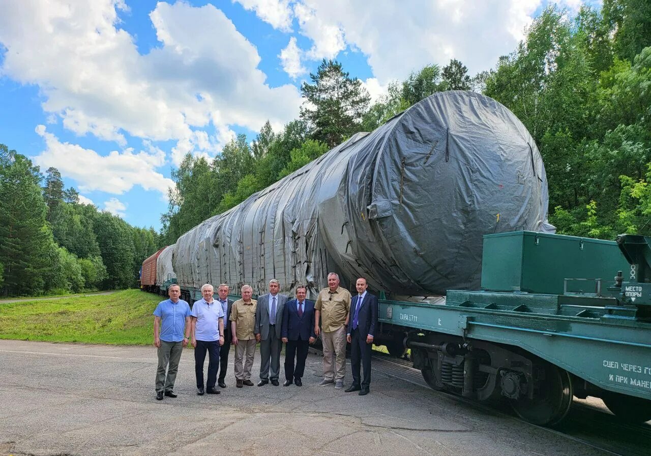 Новая ядерная ракета. Рс-28 сармат. Рс-28 сармат. Испытание ракеты сармат 2022. Мбр «сармат» рс-28.