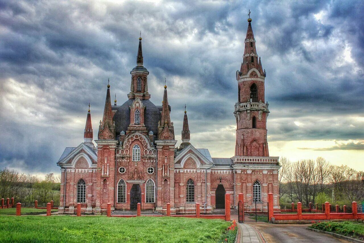 Липецкие красивые места. Храм в Вешаловке Липецкой области. Церковь Вешаловка Липецк. Церковь знамения в Вешаловке. Знаменская Церковь Вешаловка Липецкая область.