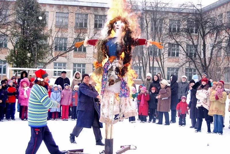 Празднование масленицы в школе. Праздник Масленица в школе. Соревнования на Масленицу. Масленичные гуляния в школе. Масленица в школе мероприятия.