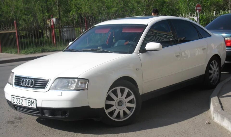 06 06 1998. Audi a6 1998. Ауди а6 с5 1998. Ауди а6 1998 года. Ауди а6 2.4 1998.