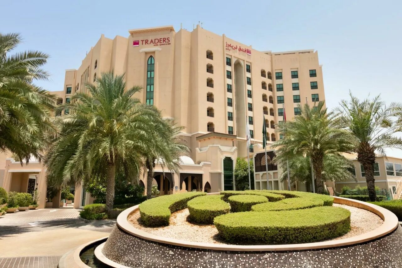 Hotel uae. Шангри ла Абу Даби. Абу Даби отели. Отель traders в Абу Даби. Traders Hotel Qaryat al beri 4*.