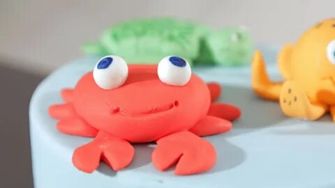 How to Make a Fondant Crab Cake Fondant.