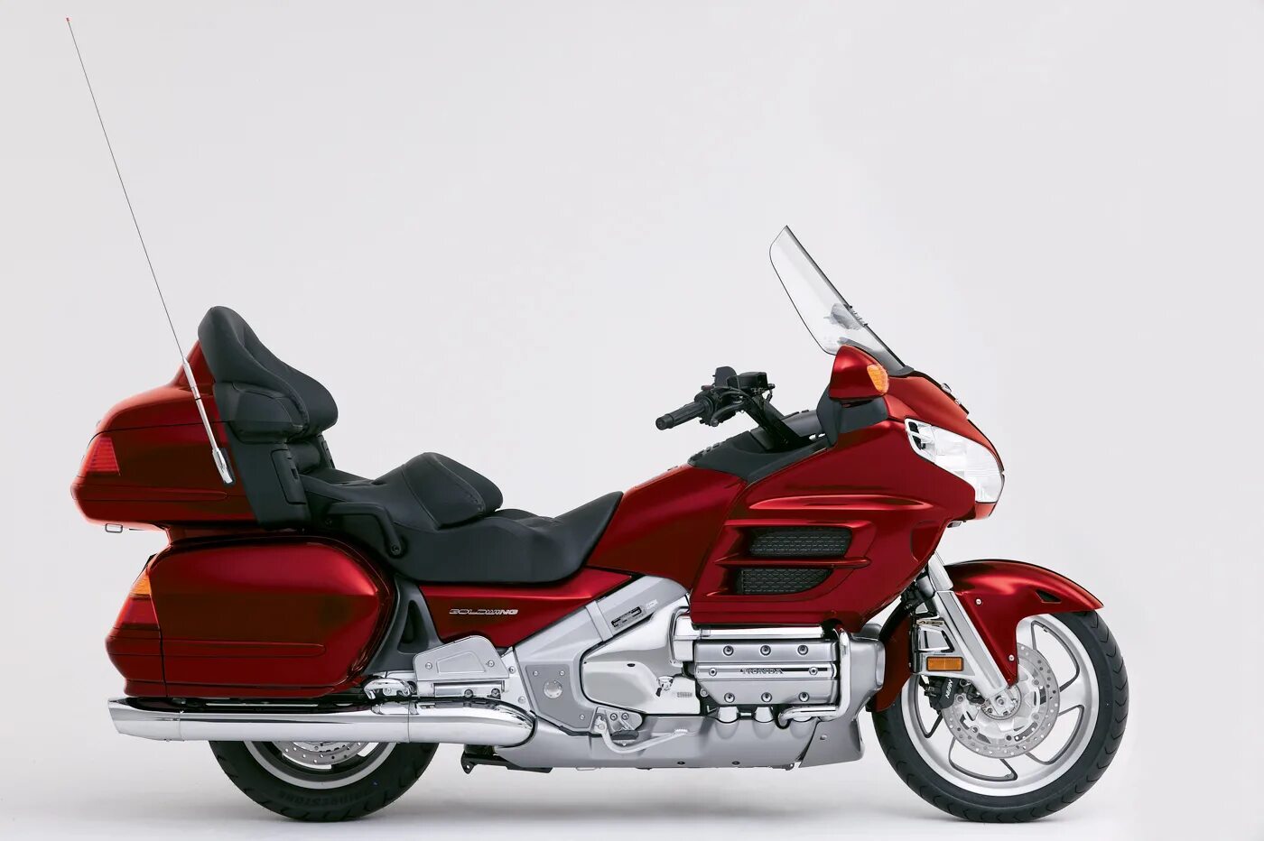 Honda gold wing 2005. Голд винг отзывы. Мотоцикл honda gold wing gl1800. Голд винг отзывы. Honda gl1500 gold wing.