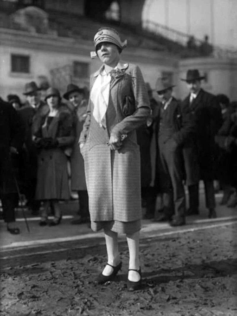 Жизнь в 20 30 годы прошлого. Англия 1920е мода. НЭП 20е мода мужская. 1920е мода в США. Мода 1920-1925.