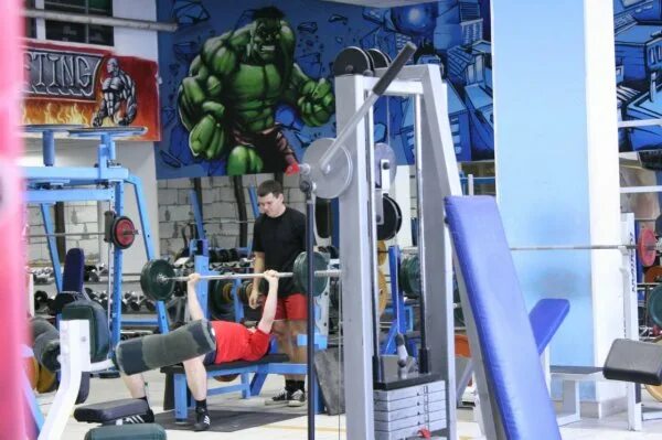 Стимул ригард 4. Спортклуб герой. Герой для спортивного клуба. Спортивный клуб герои краснообск. Фитнес хаус кировский завод.