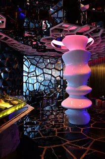 T lounge