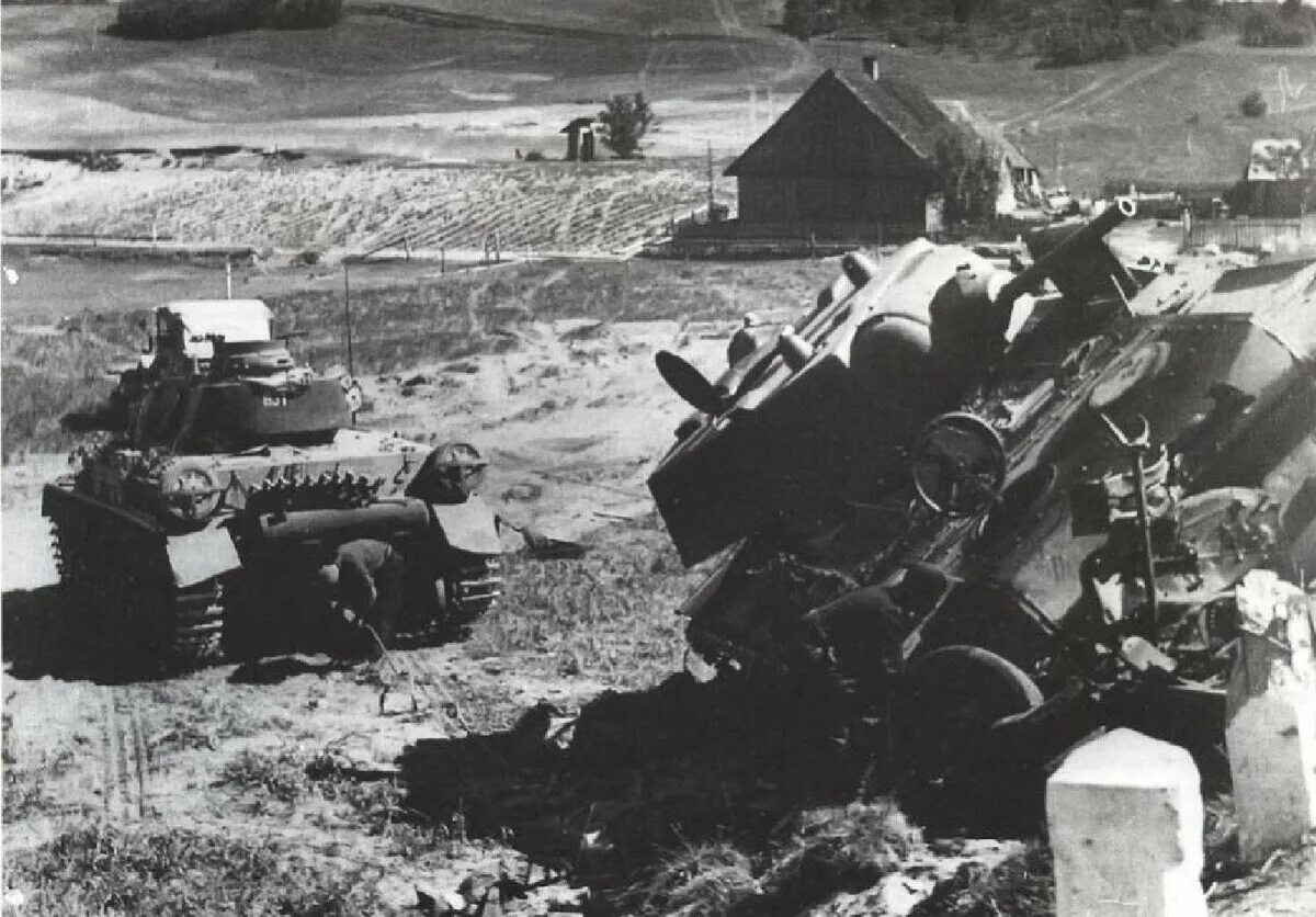 Дубно сражение 1941. Битва за дубно луцк броды 1941. величайшее танковое сражение 1941. приграничные сражения 1941 года. битва за алитус 1941 год.