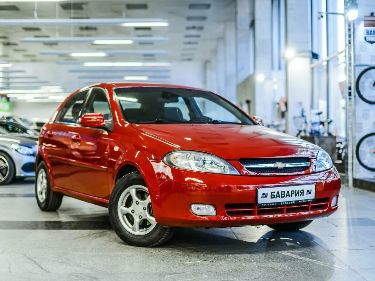 Купить шевроле лачетти в московской. Шевроле Лачетти 2006. Chevrolet Lacetti xejbek. Шевроле Лачетти хэтчбек 1.6. Шевроле Лачетти красная.