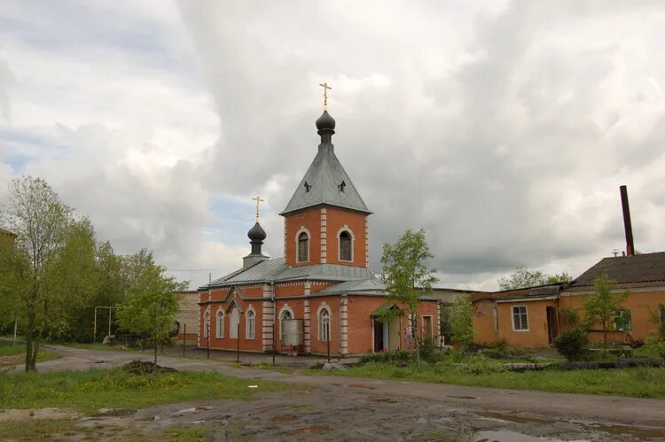 Погода нарышкино орловской области на неделю. Храм Нарышкина. Церковь Казанской Божией матери Нарышкино. Нарышкино Урицкий район. Церковь иконы Божьей матери Нарышкино.