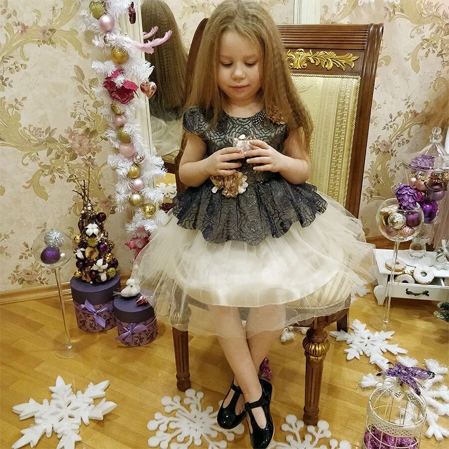 Платье miss. Платья фирмы Miss. Платья для девочки Мисс Роуз. Miss trendy Kids. Miss trendy детское платье бежевое.