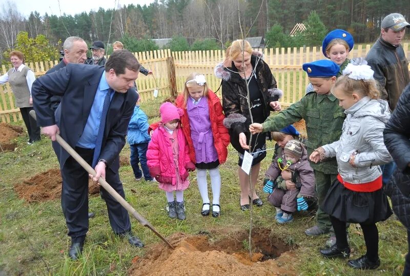 Д Шапы Демидовский район Смоленская область. Деревня Шапы Демидовский район Смоленской области. Шапы Смоленская область Демидовский район школа. Деревня Шапы Смоленская область школа. Сайт демидовский район смоленская область