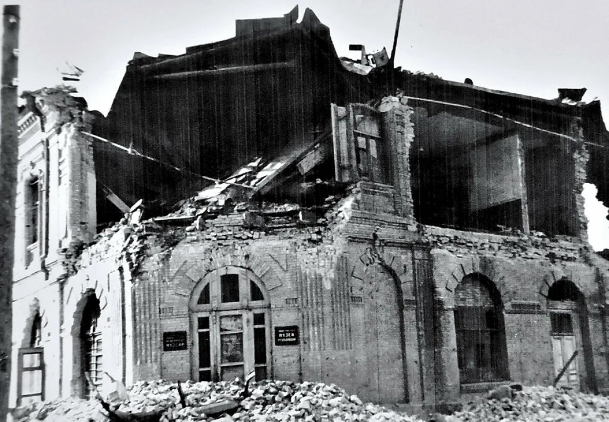 Землетрясение в 50 годах. Землетрясение в Ашхабаде в 1948. 1948 6 Октября Ашхабад. Землетрясение в Туркменистане 1948. 6 Октября землетрясение в Ашхабаде.