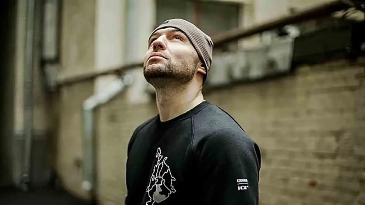 Одно и то же исполнитель