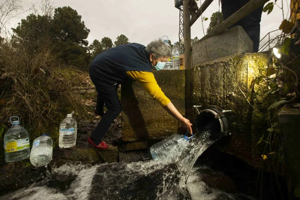 Питьевая вода деревня картинки. Without drinking