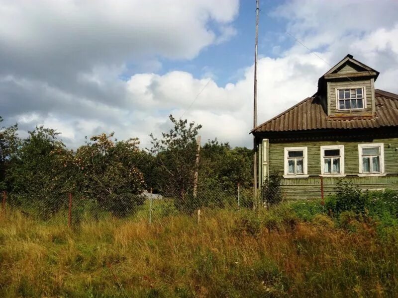 Дома в малой вишере новгородской области. Малая Вишера деревня. Деревня опути Маловишерский район. Деревня Влички Маловишерского района. Маловишерский район Новгородской области.