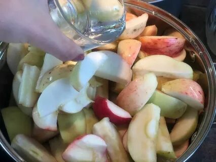 Как приготовить яблоки в рукаве