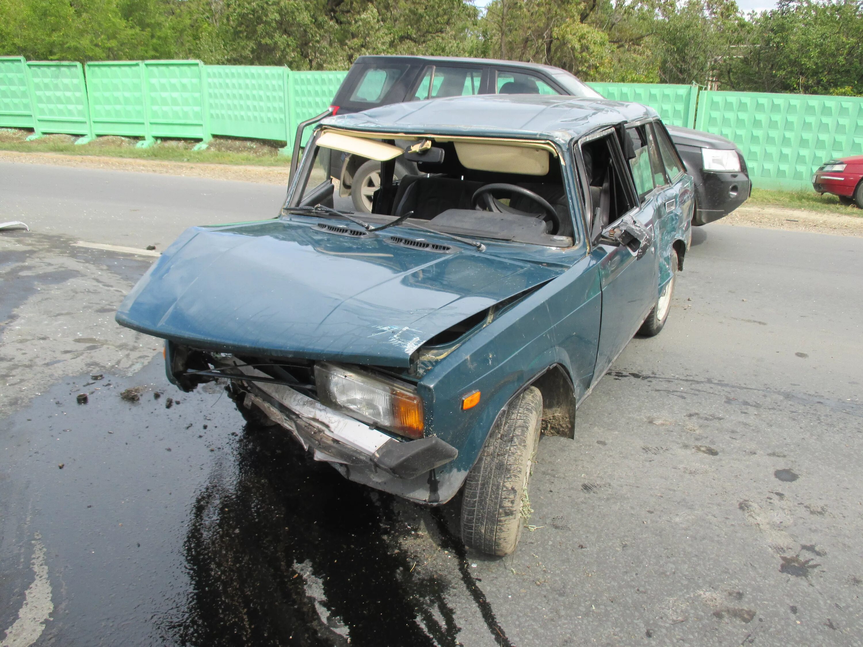 вольск новости сегодня происшествия дтп. горящая машина. вольск новости сегодня происшествия дтп. вольск новости сегодня происшествия дтп. авария в вольске на трассе с камазом.