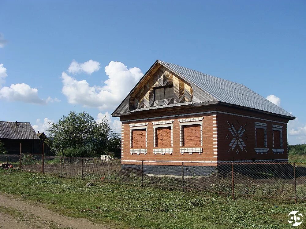 Продажа деревни в свердловской области. Деревня Рахмангулово Свердловская область. Рахмангулово Красноуфимский. Дома в Криулино Красноуфимский район. Дом в Рахмангулово.