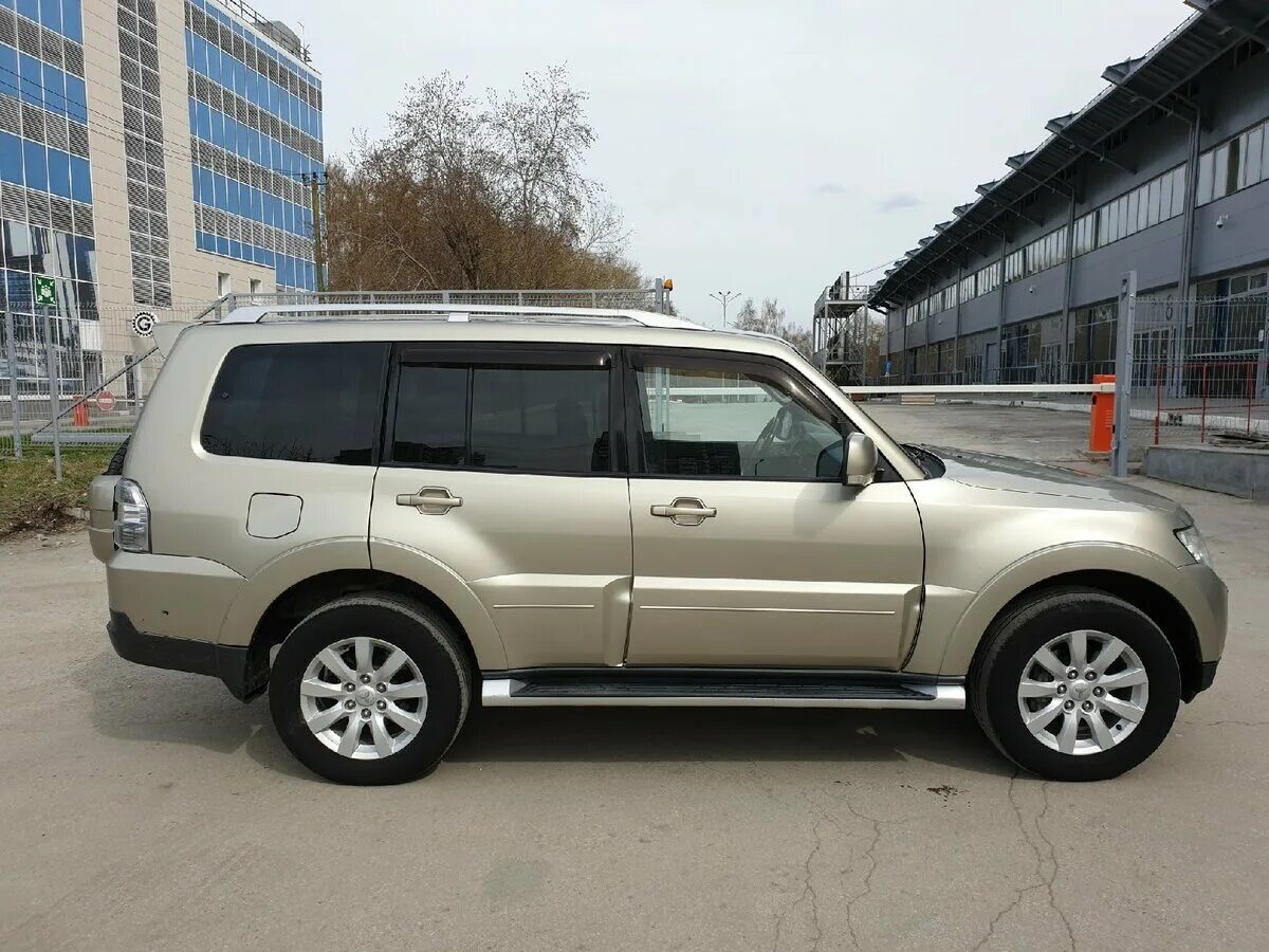 Паджеро 2008 купить. Mitsubishi Pajero 2008. Мицубиси Паджеро 2008. Мицубиси Паджеро 2008г. Мицубиси Pajero 2008.