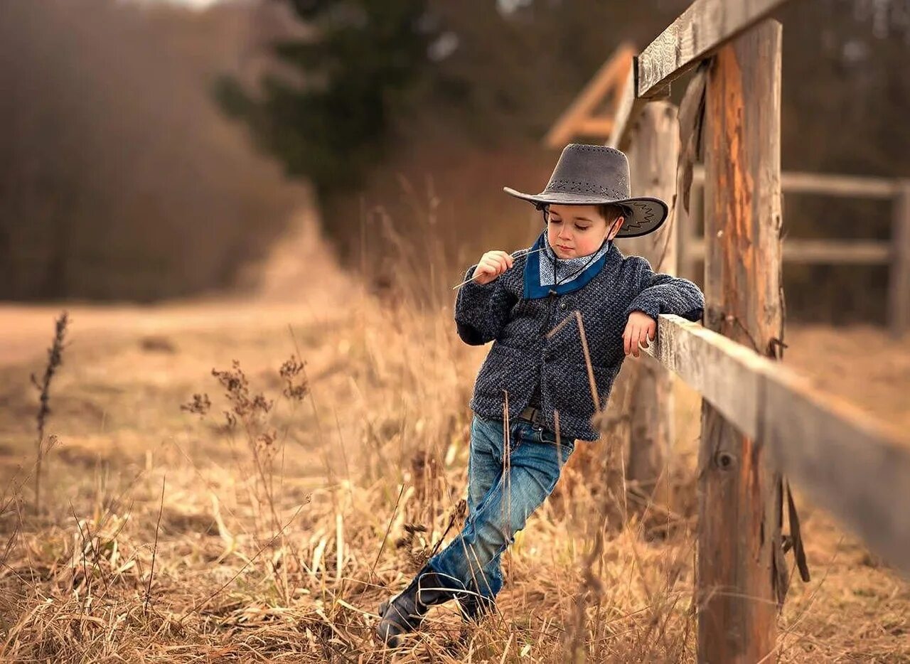 Country children. Ковбой. Ребенок в ковбойской шляпе. Фотосессия в ковбойском стиле для детей. Фотосессия для мальчика.