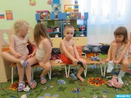 Раздевание детей