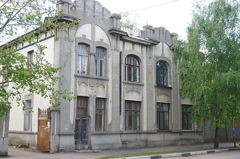 Лермонтова 11 абакан. Лермонтовская 11 тамбов. Тамбов дом-усадьба сверчевского. Красное село лермонтова 1. Лермонтовская 11.