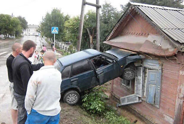 Вольская неделя саратовская область. ДТП В городе Петровск Саратовской обл. Саратовская область город Аркадак ДТП. Авария в Саратовской области Аркадак. Питерка Саратовская область ДТП.