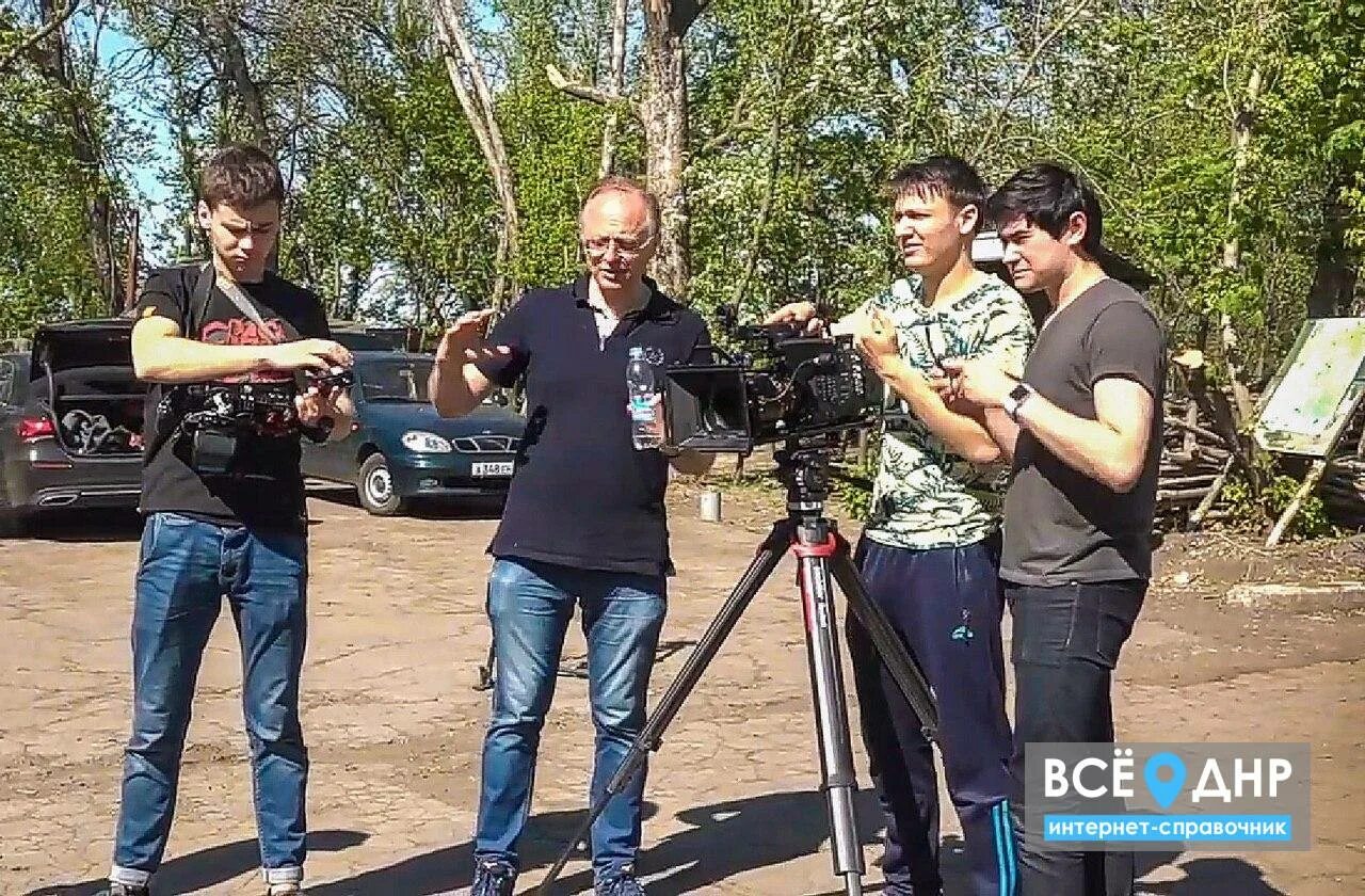 Найти съемочная группа. Съемочная группа. киносъемочная группа. состав съемочной группы.