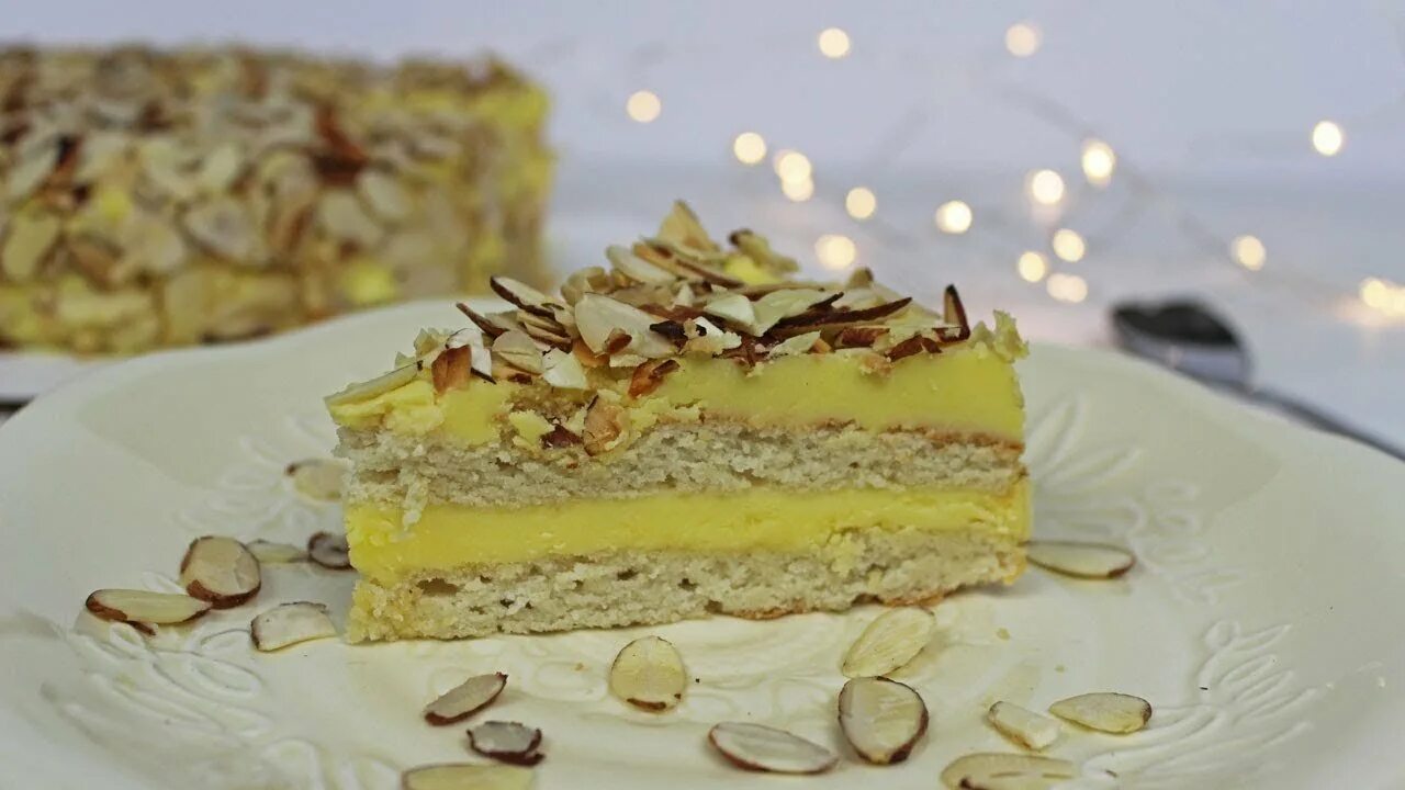 Almond Cake ikea. Миндальный торт икеа. Шведский миндальный торт. Торт без выпечки с миндалем.