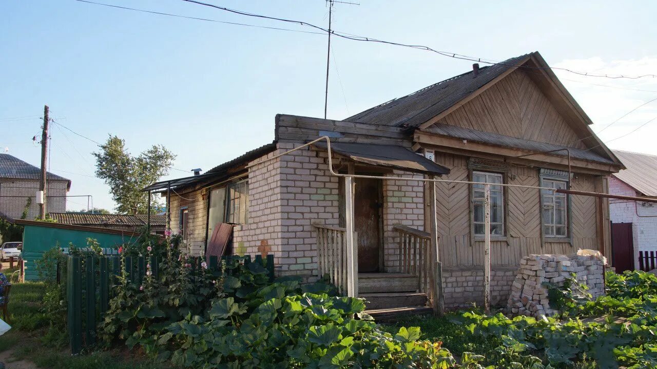 Борский район Самарской области дом. Самарская область Борский район село Борское. Дом в Борском Самарской области. Гвардейцы Самарская область Борский район.