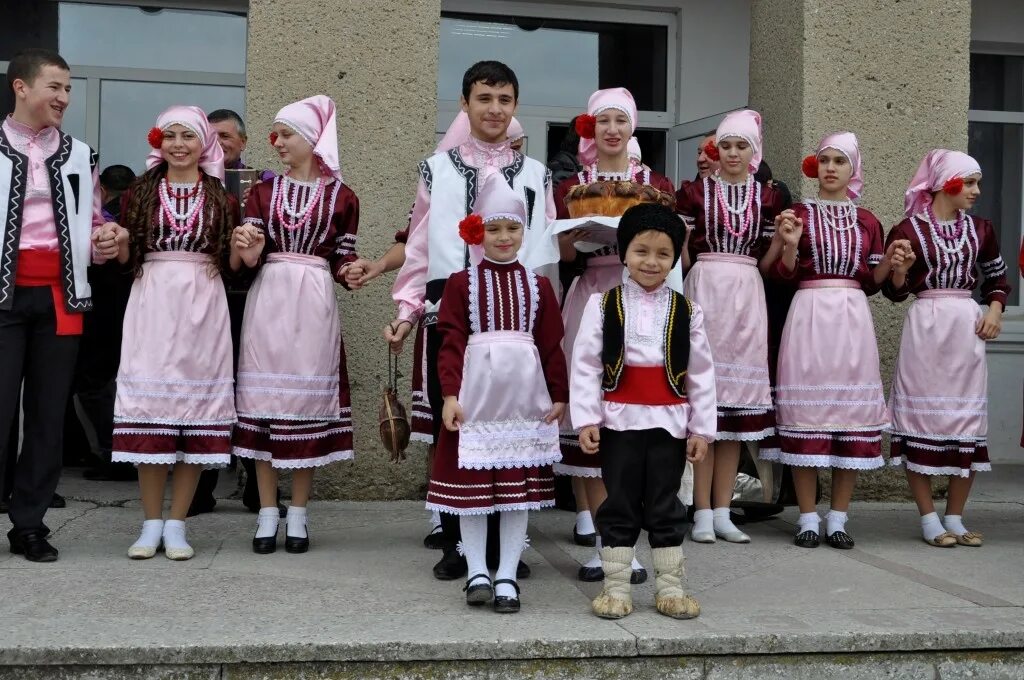 Как выглядит молдаван. Гагаузы и молдаване. Нация Гагауз. Народы Молдавии Гагауз. Народности Молдавии гагаузы.