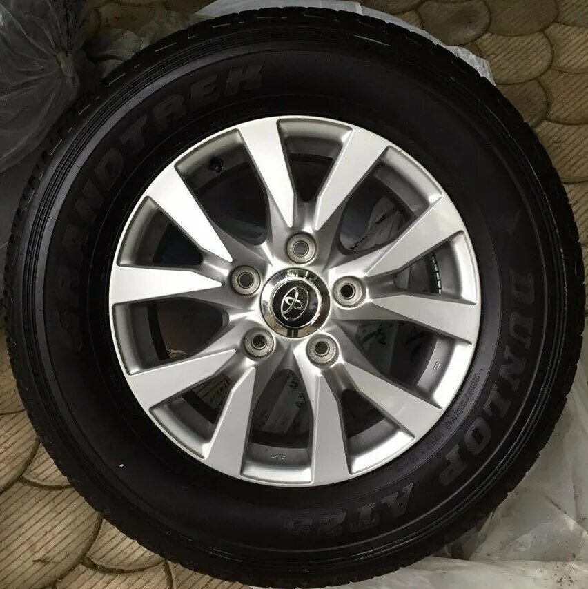 Toyota land cruiser 200 диски r18. Toyota land cruiser 200 колеса r20. Колеса toyota land cruiser 200 r18. Диск литой для toyota land cruiser prado 150. Диски toyota land cruiser 200 r17.